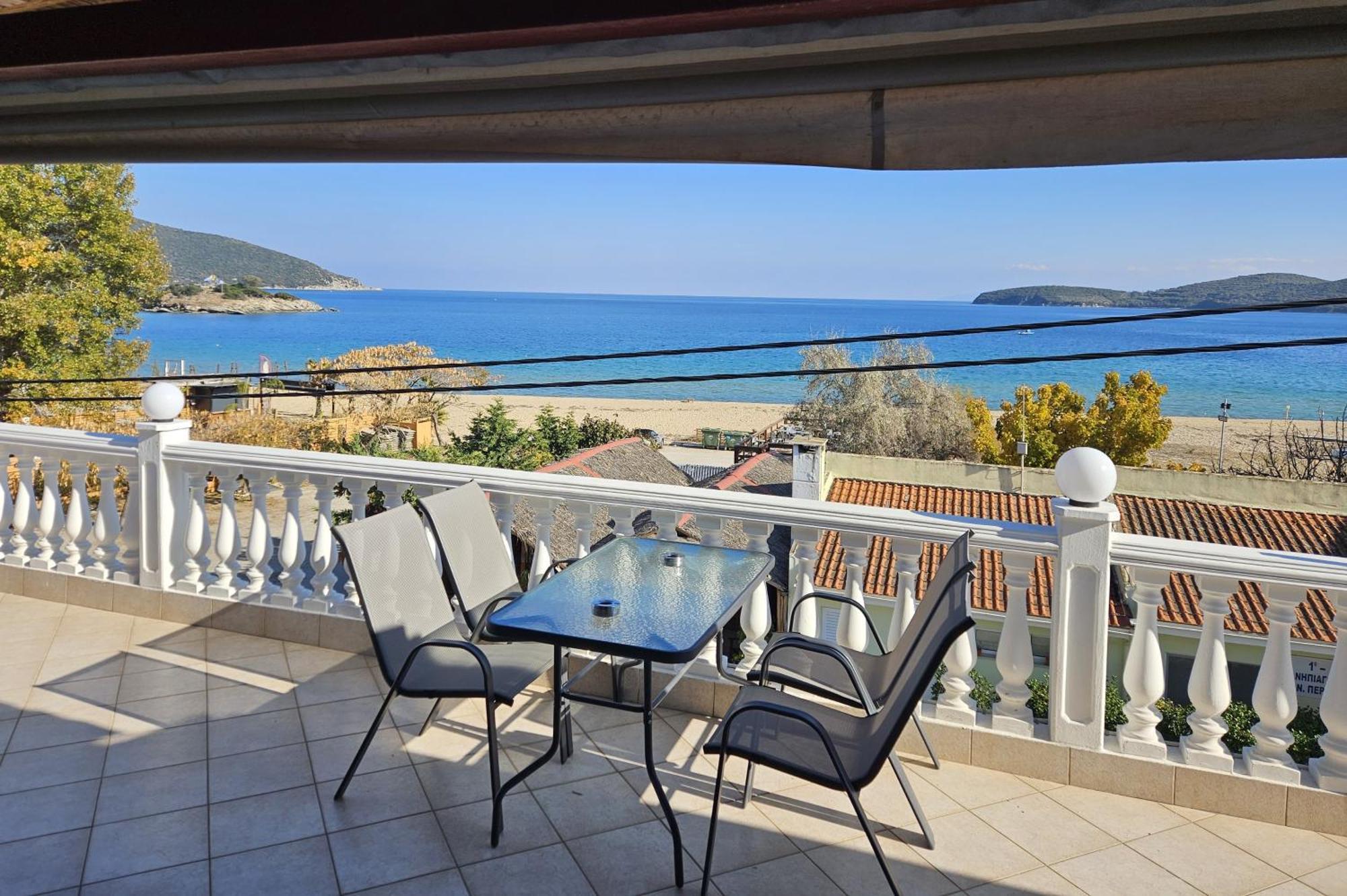 Leonidas Apartments Неа-Перамос Екстер'єр фото