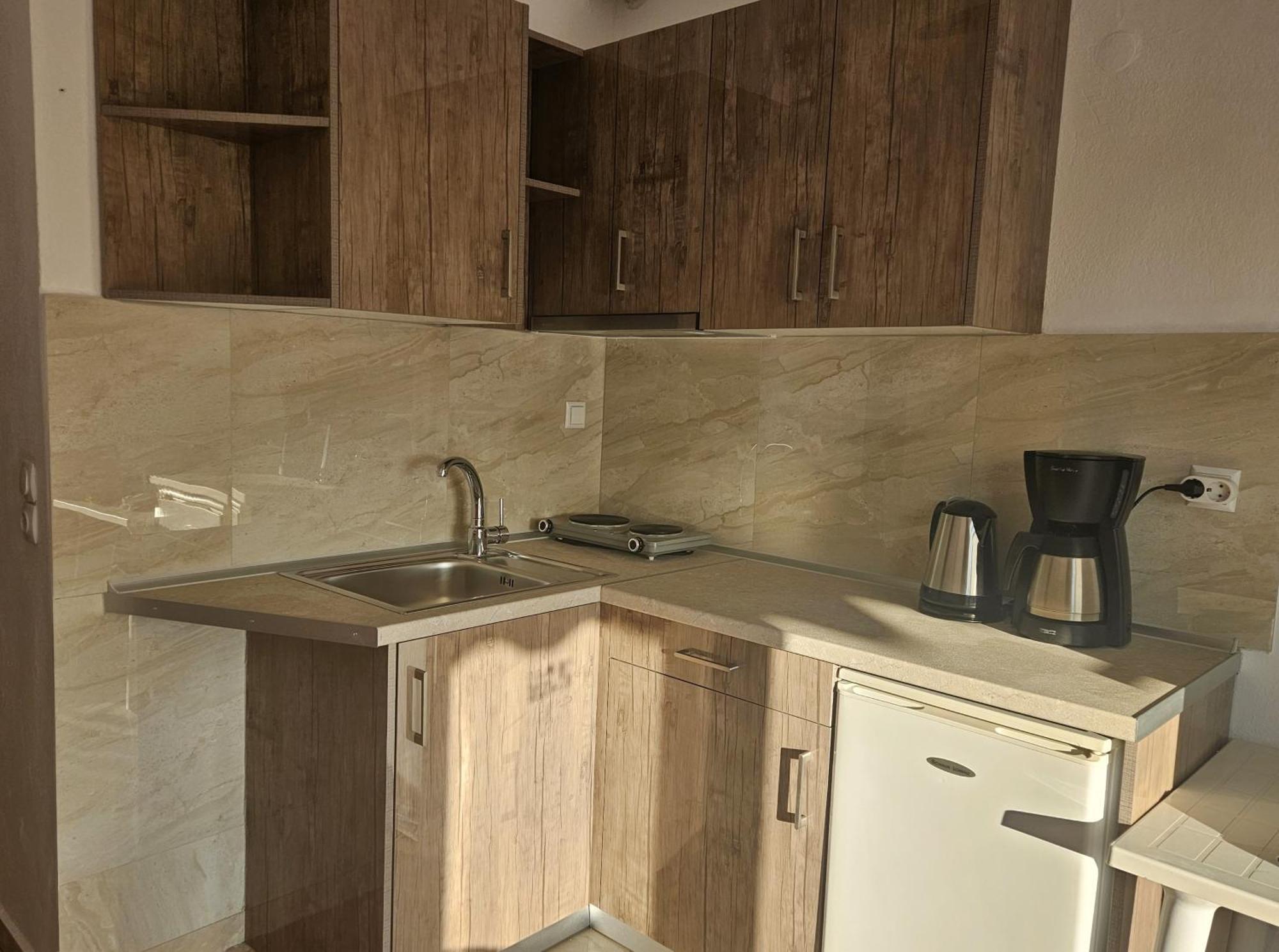 Leonidas Apartments Неа-Перамос Екстер'єр фото